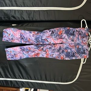 Lululemon Base Pace HR Crop 23” *BR size 4 NWT Atmospheric Purple